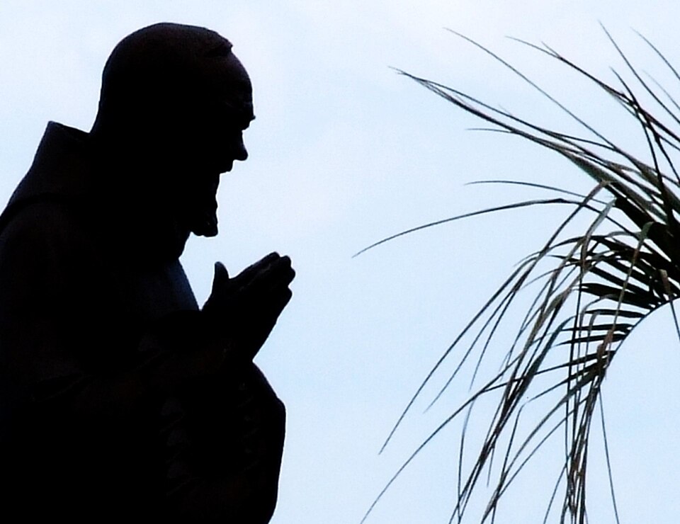padre pio taormina sicilia italy creative commons by gnuckx (3666786019)